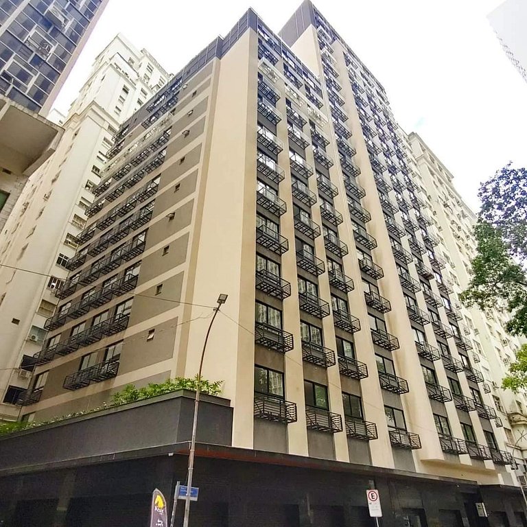 Melhor localização no Centro do RJ - 200m do metrô