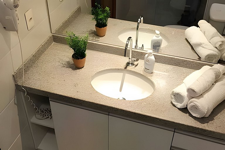 Apartamento Airbnb com garagem perto da Praia do Canto