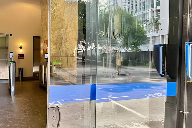 Melhor localização no Centro do RJ - 200m do metrô