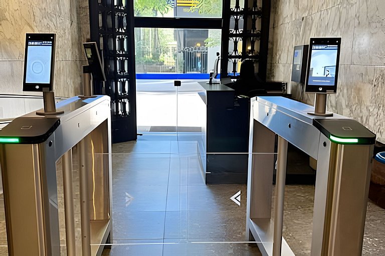 Melhor localização no Centro do RJ - 200m do metrô