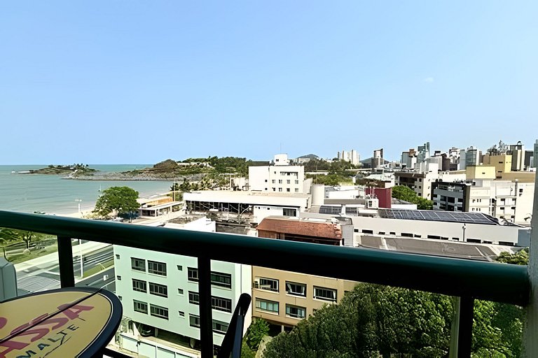 Na beira da praia com piscina na cobertura