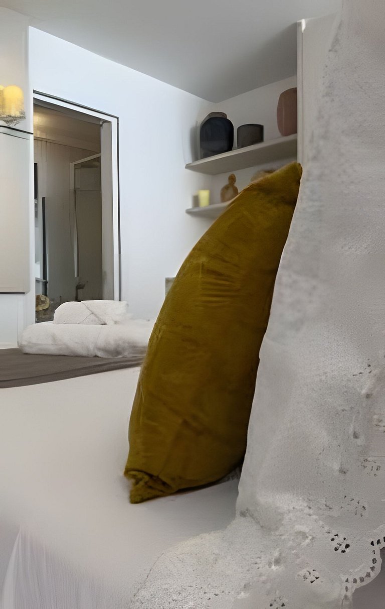 Cheio de personalidade ao lado da Praia do Canto